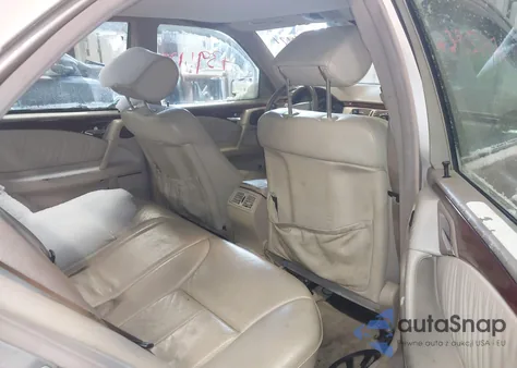 1998 Mercedes-Benz E 320 Awd z USA, uszkodzony, nr VIN WDBJF82F5WX008757